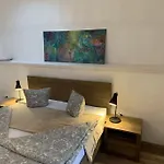 Pirk Vendeghaz Villa Vászoly